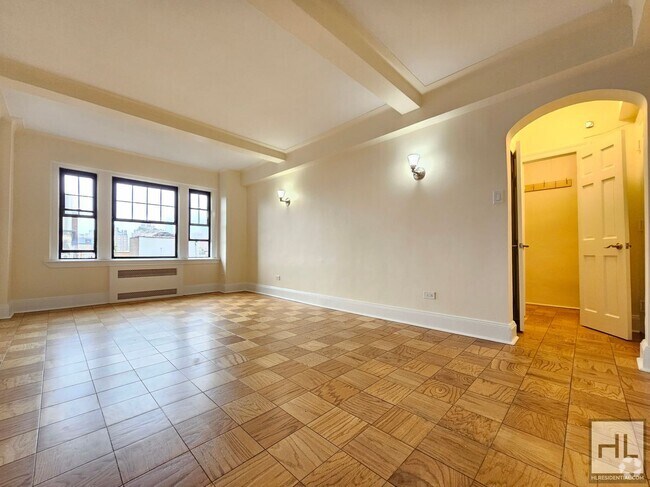Building Photo - Studio Apartment in West Village | 8th Flo... Unit 8D