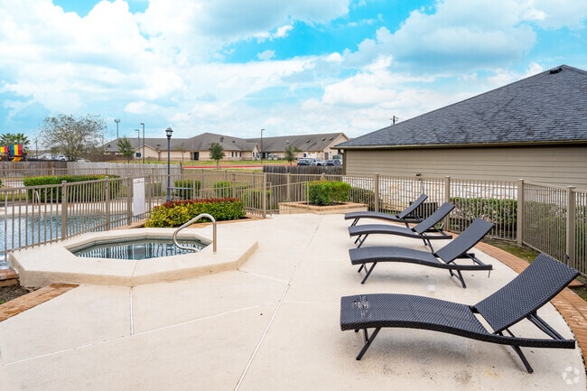 Sundance Apartments Jacuzzi - The Sundance Apartments