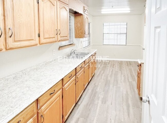 Photo - 2255 Tegner Dr