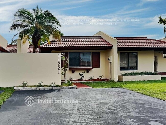 Building Photo - 11221 SW 117th Ct