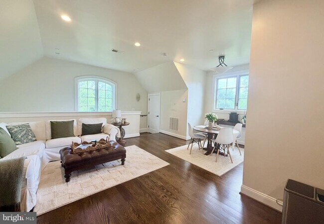 Photo - 10601 Red Barn Ln
