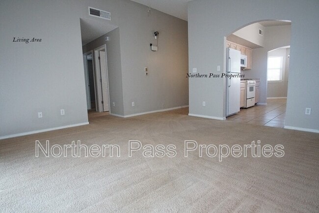 Photo - 807 Jaime St