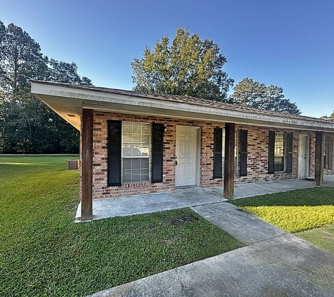 Building Photo - 111 Mallard Dr Unit A