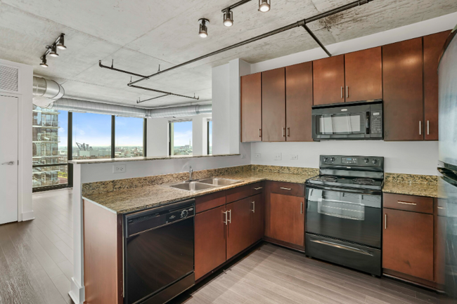 Photo - 938 S Clark St Condominio