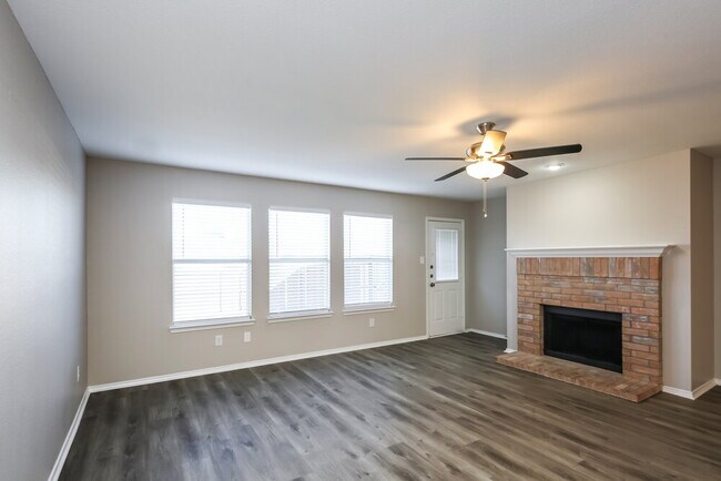 Photo - 2217 Midbury Dr