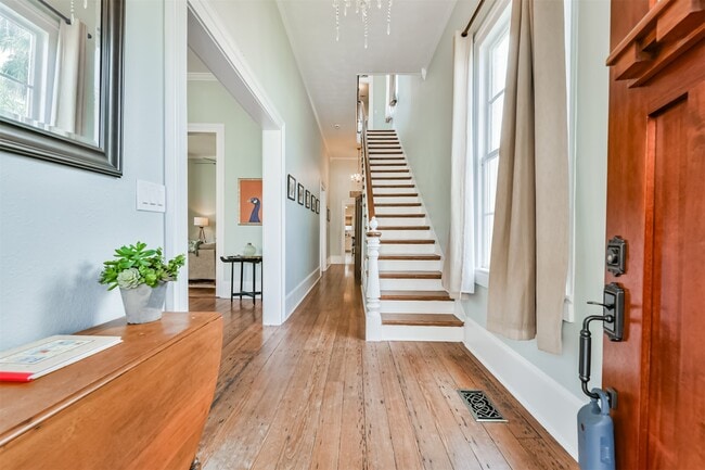 Photo - 1121 Market St