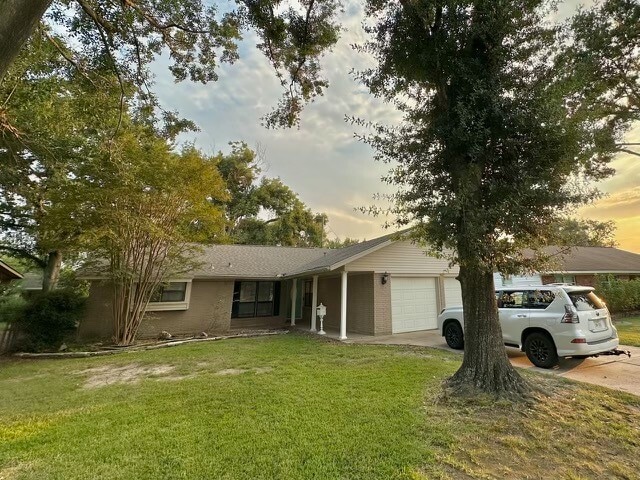 Building Photo - 2714 Tannehill Dr Rental