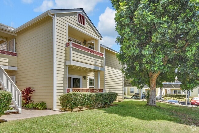 Building Photo - Fairway Terrace 2 bed 2 bath ground floor ... Rental