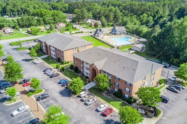Lakeside Apartments