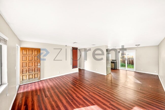 Photo - 836 W Atkins Ave