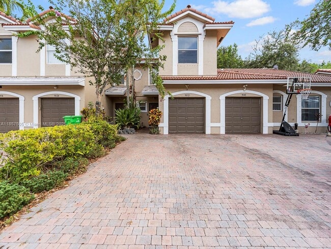 Building Photo - 9032 NW 54th St Rental