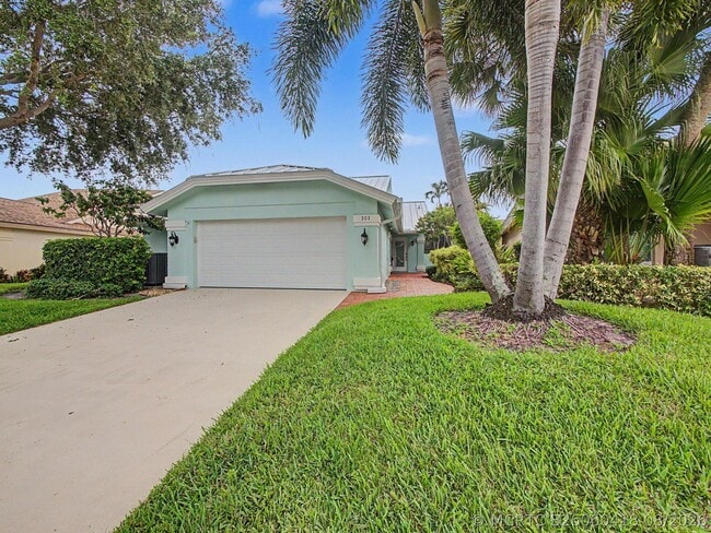 Photo - 303 Leeward Dr