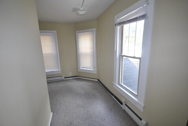 Photo - 618 Packard St