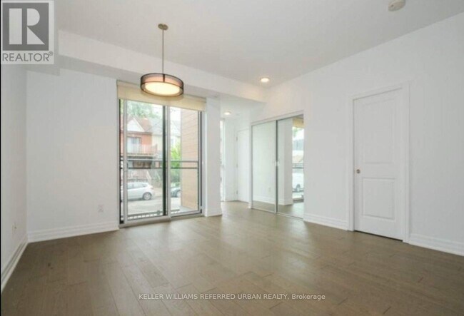 Photo - 47 Macaulay Ave