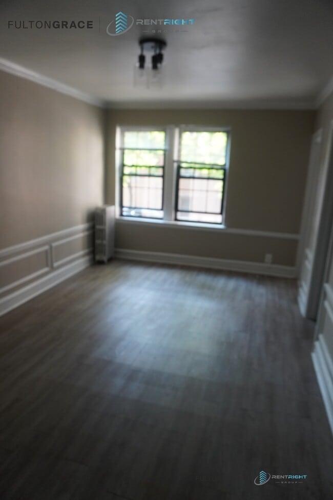 Photo - 5301 N Ashland Ave Unit 105