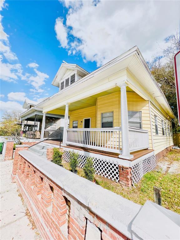 Photo - 2507 N Armenia Ave