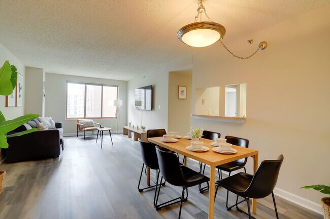 Photo - 401 12th St S Unidad FL10-ID1038993P