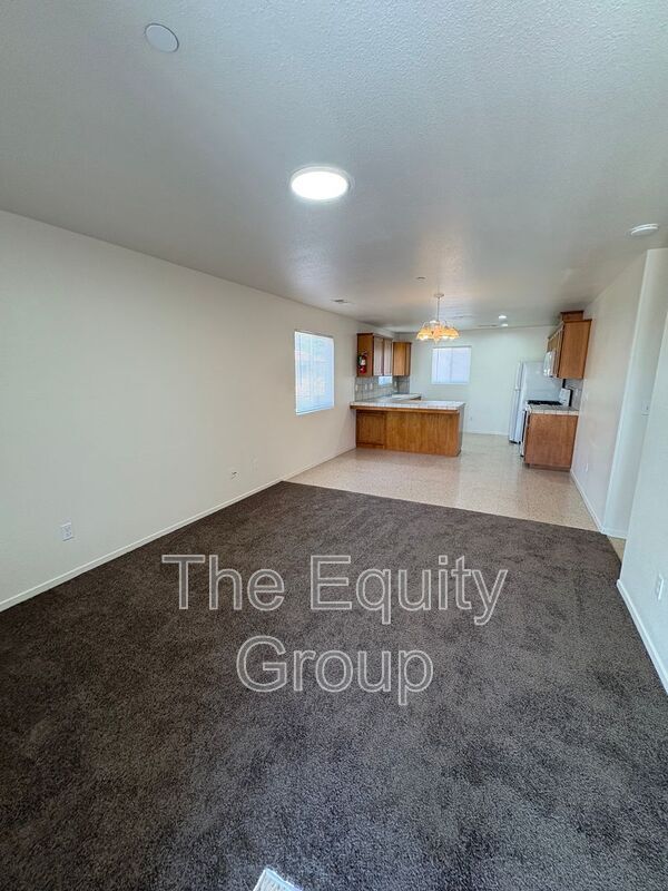 Photo - 2106 W Lark Ave