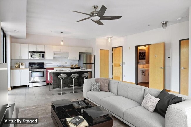 Photo - 10 E 26th St