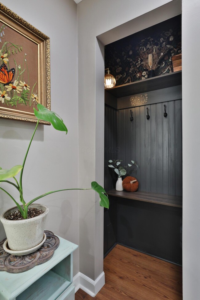 Photo - 925 Blenheim Rd