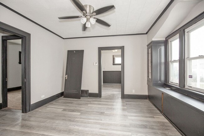 Building Photo - 4 BED 1 BATH BEAUTIFUL SINGLE FAMILY HOME ...