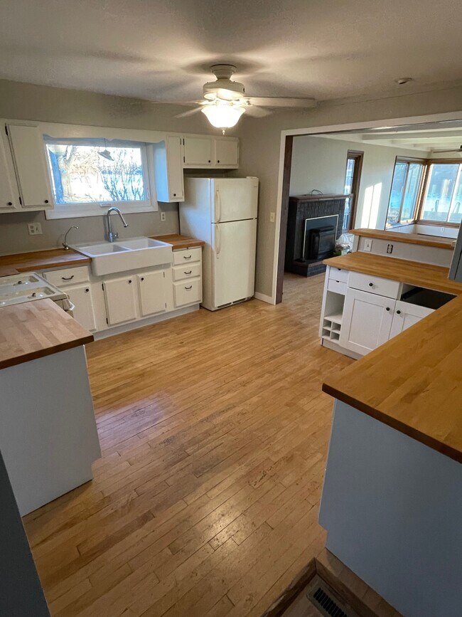 Photo - 17823 57th Ave