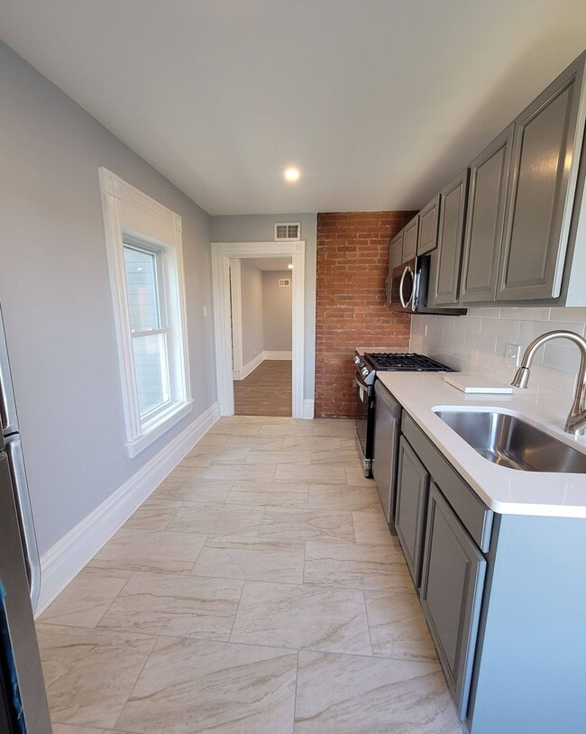 Photo - 234 Bigham St Unidad 2