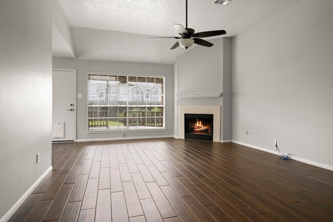 Photo - 11307 Travelers Way Cir