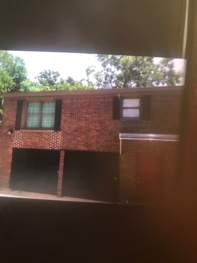Photo - 205 W Evans St