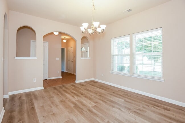 Photo - 3062 Clover Rd NW