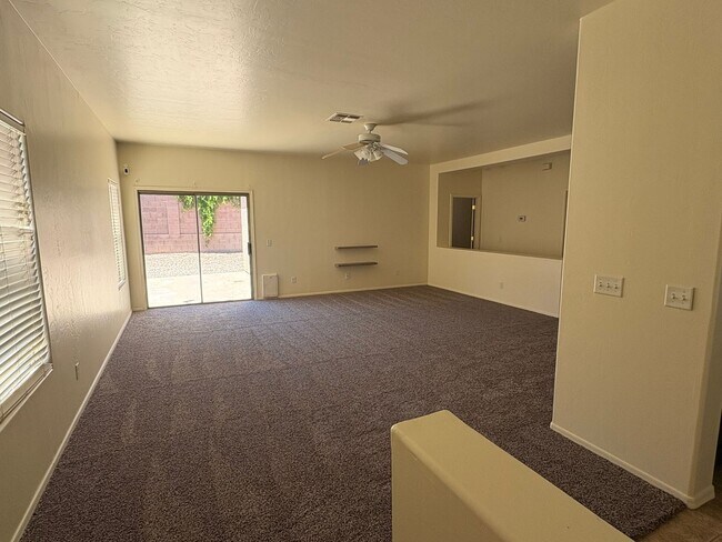 Photo - 3 Bed 2 Bath Gated Home On Grant & Silverbell With Community Pool