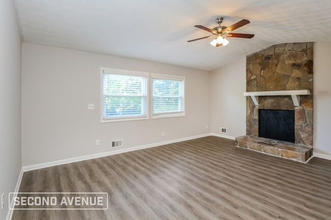 Photo - 6290 Silver Spur Dr