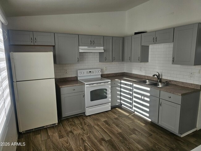 Building Photo - 4845 E Caballero Cir