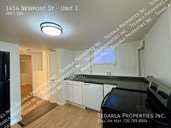 1454 Newport St