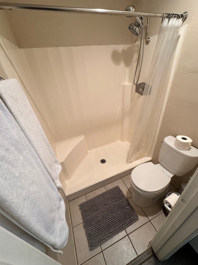 Photo - 3571 Ruffin Rd Unidad 241