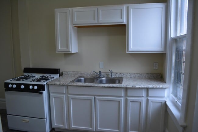 Photo - 1257 Dennison Ave