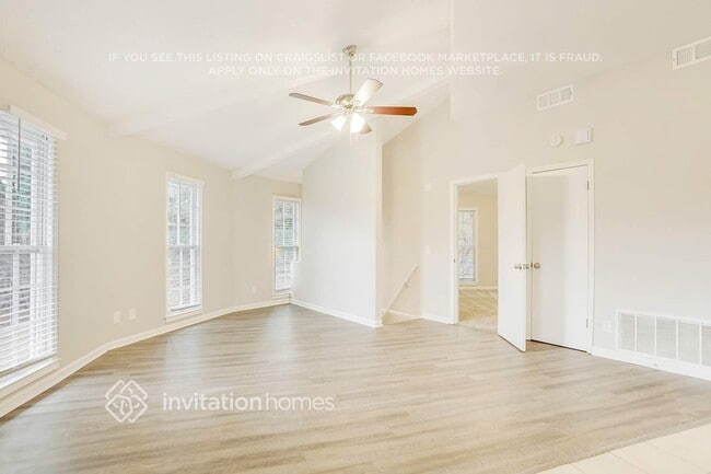 194 Eagle Ct