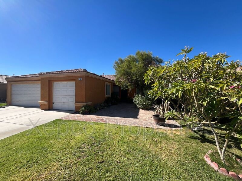 Photo - 82143 Pinyon Ave Casa