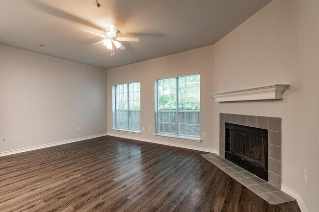 Photo - 2204 San Gabriel St Unit 104