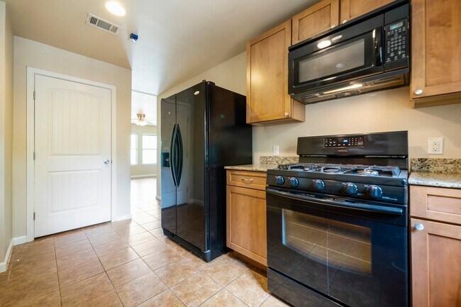 Photo - 4805 Evans Ave