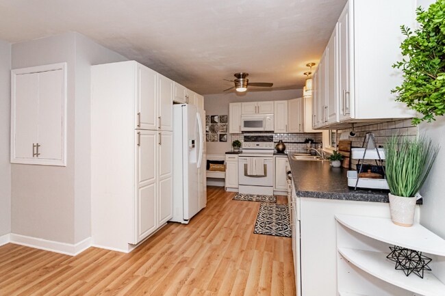 Photo - 110 Midland Ave House