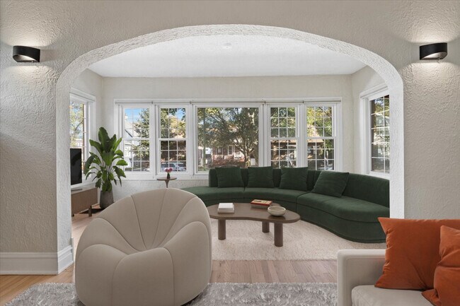 Photo - 4550 N Knox Ave