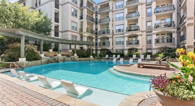 Building Photo - 2910 Clairmont Rd Unit Plan 6