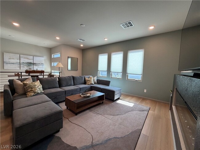 Photo - 8044 Carpenter Creek Ave