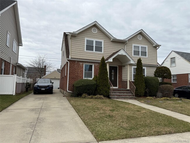 Photo - 222 Colonial Ave Unit 1st Fl