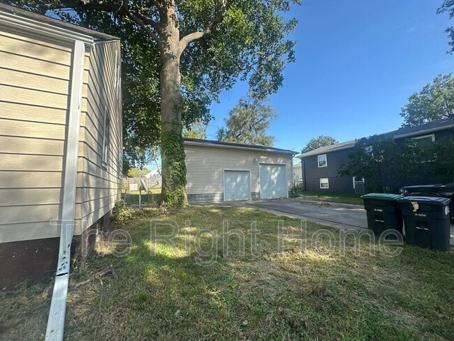 Photo - 5417 S 49th St