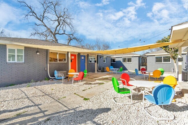 Photo - 3339 Simmons St