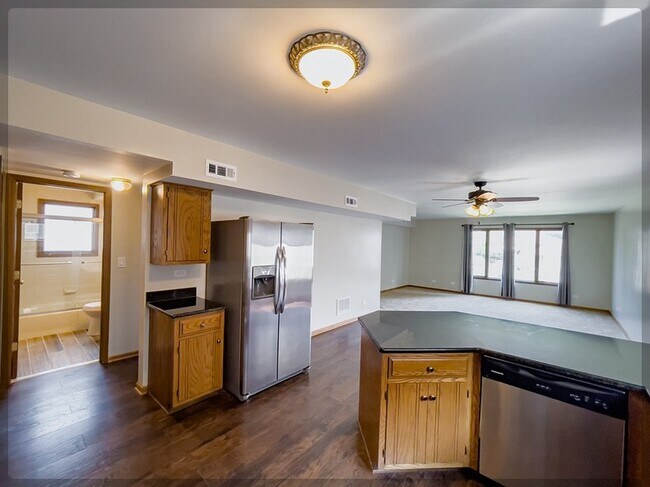 Photo - 5340 6th Ave