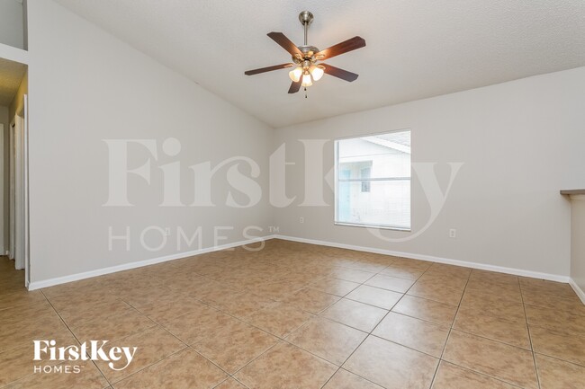 Photo - 6556 Viewpoint Ct