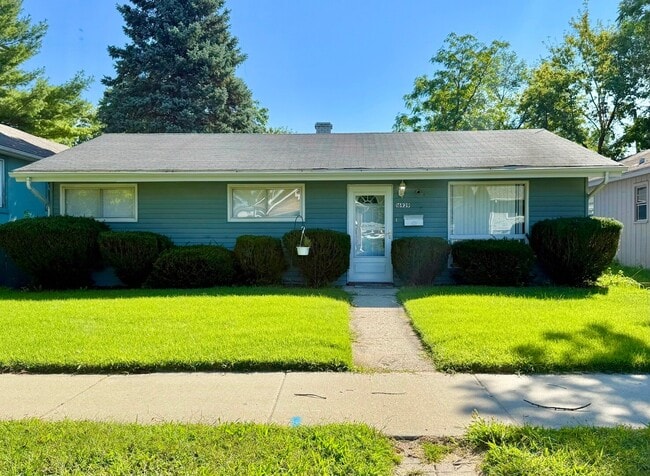 Building Photo - 16939 Jodave Ave